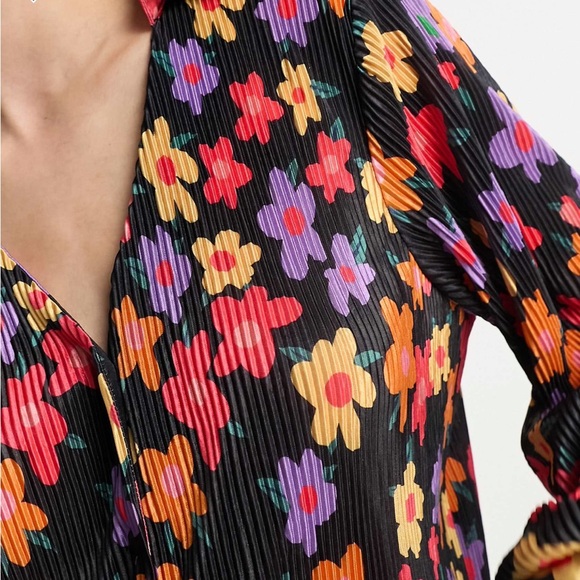 Only plisse oversized shirt in multi floral - Picture 3 of 7